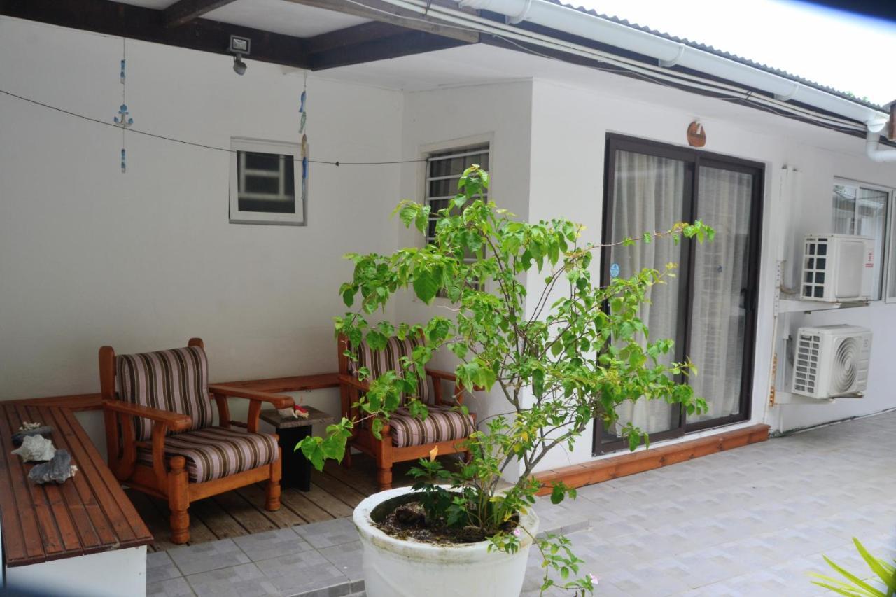 Hotel The Beach House Beau Vallon  Esterno foto