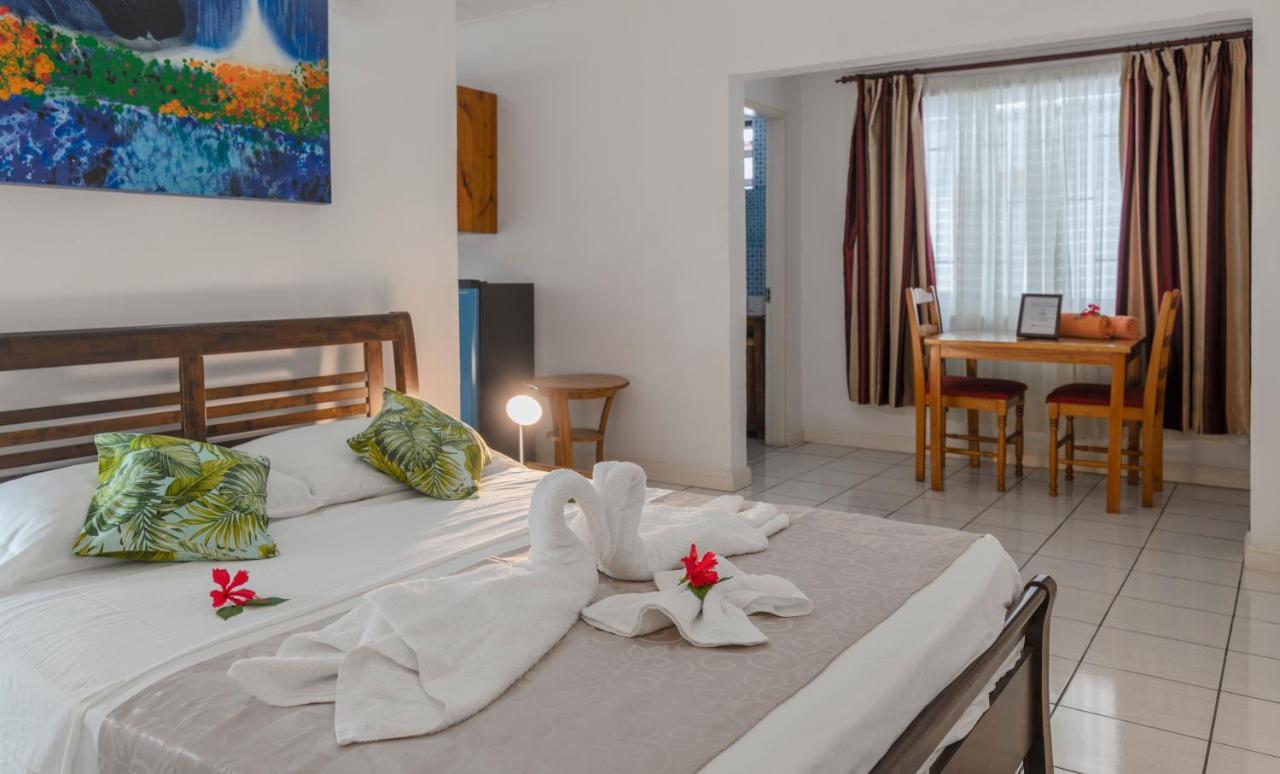 Hotel The Beach House Beau Vallon  Esterno foto
