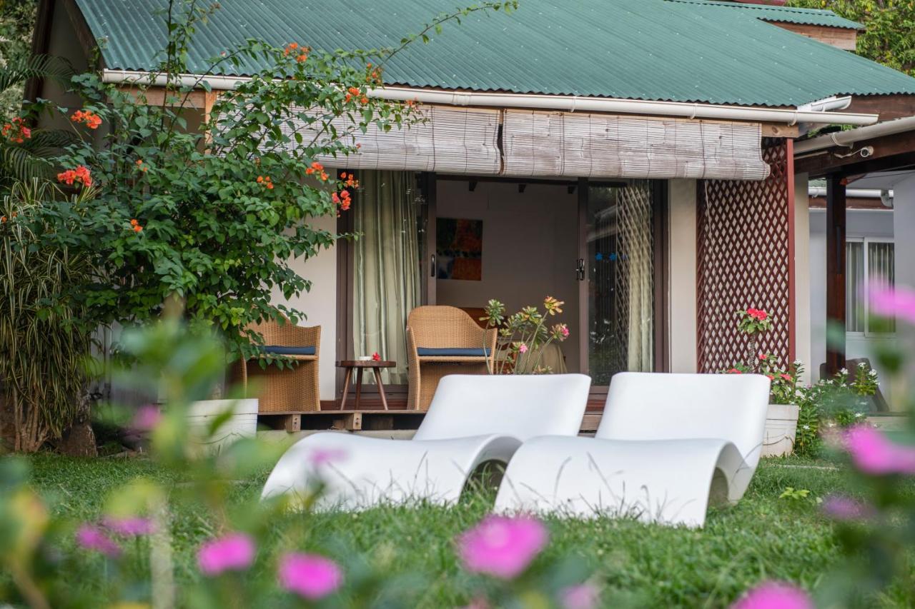 Hotel The Beach House Beau Vallon  Esterno foto