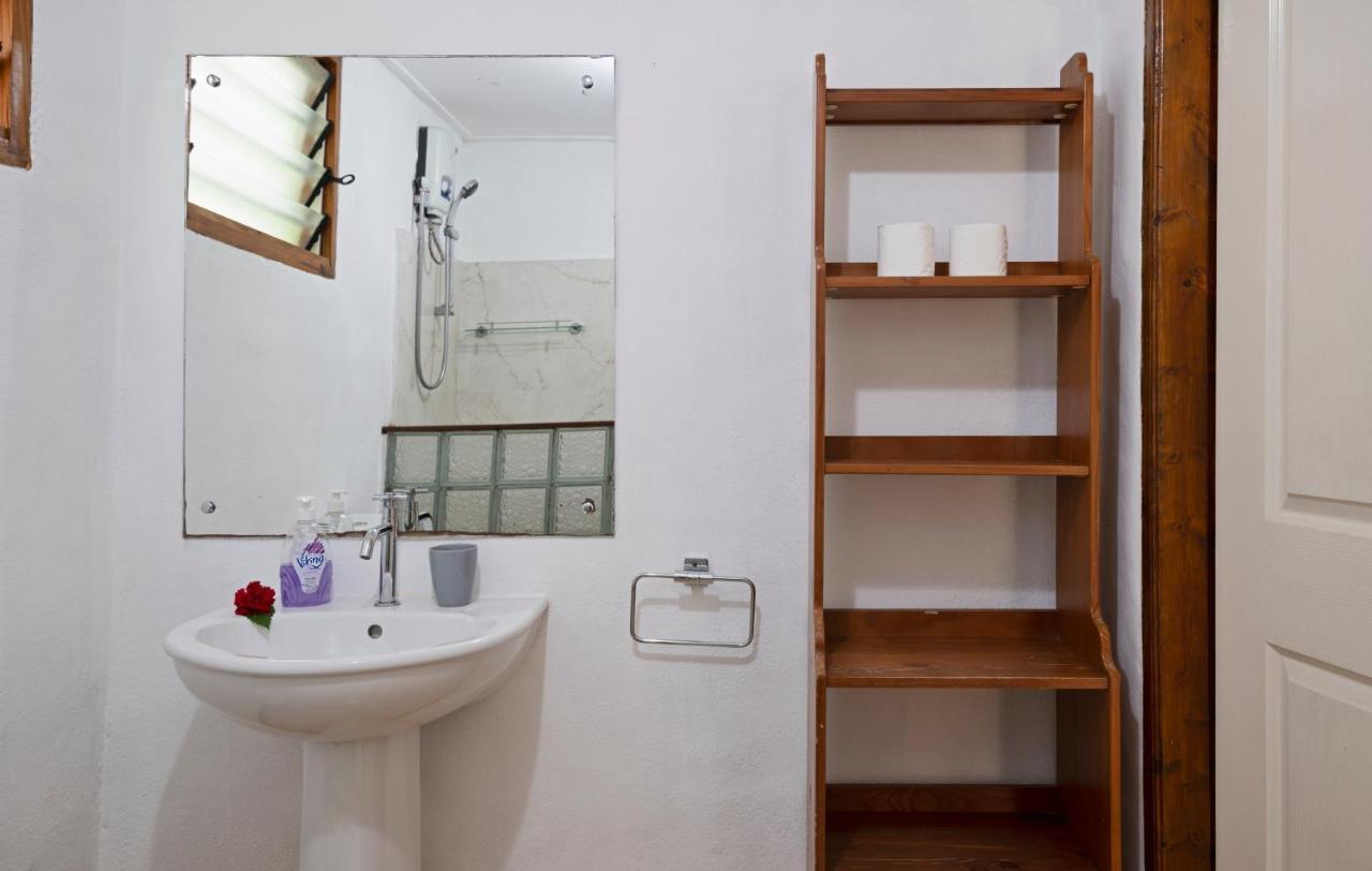 Hotel The Beach House Beau Vallon  Esterno foto